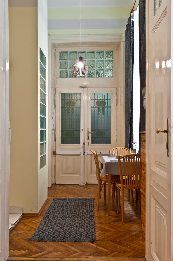 Capital Center Apartments Uelloi Budapest Eksteriør billede