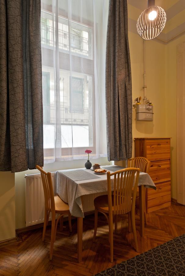 Capital Center Apartments Uelloi Budapest Eksteriør billede